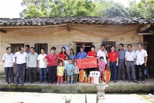 计算机网络设备,电子产品,通讯产品的技术开发与销售;投资兴办实业